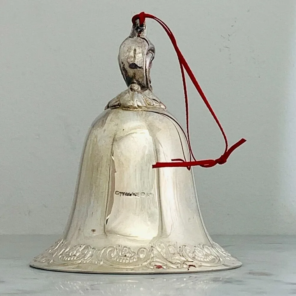 Wallace Annual Silverplate Christmas Bell 1995 Baroque 3.25 inch EUC